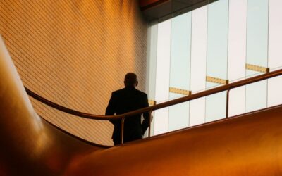 Guiding Buyers at Auction Without Applying Pressure